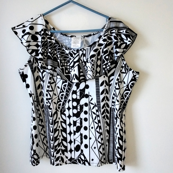 Ladies black and white ruffled top - Picture 1 of 5